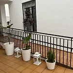 Sherry Vi Parking Gratuito